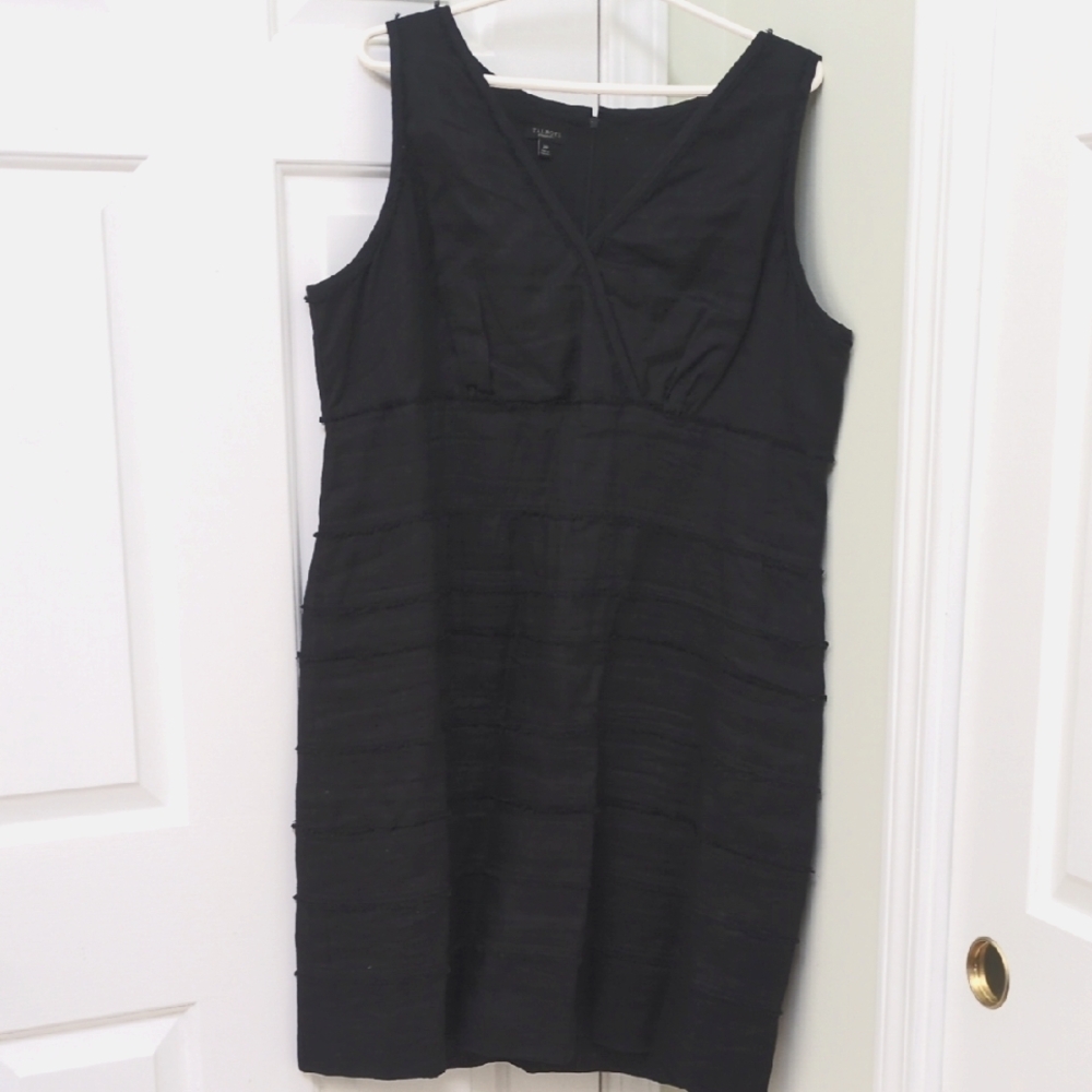 Talbot's size 20 misses Black Sleeveless V-Neck Sheath Cocktail Dress